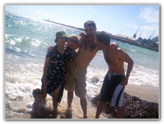 Mum FJ & Ebony with Cousins Stuart and Karen at South beach Feb 12th 2007 1